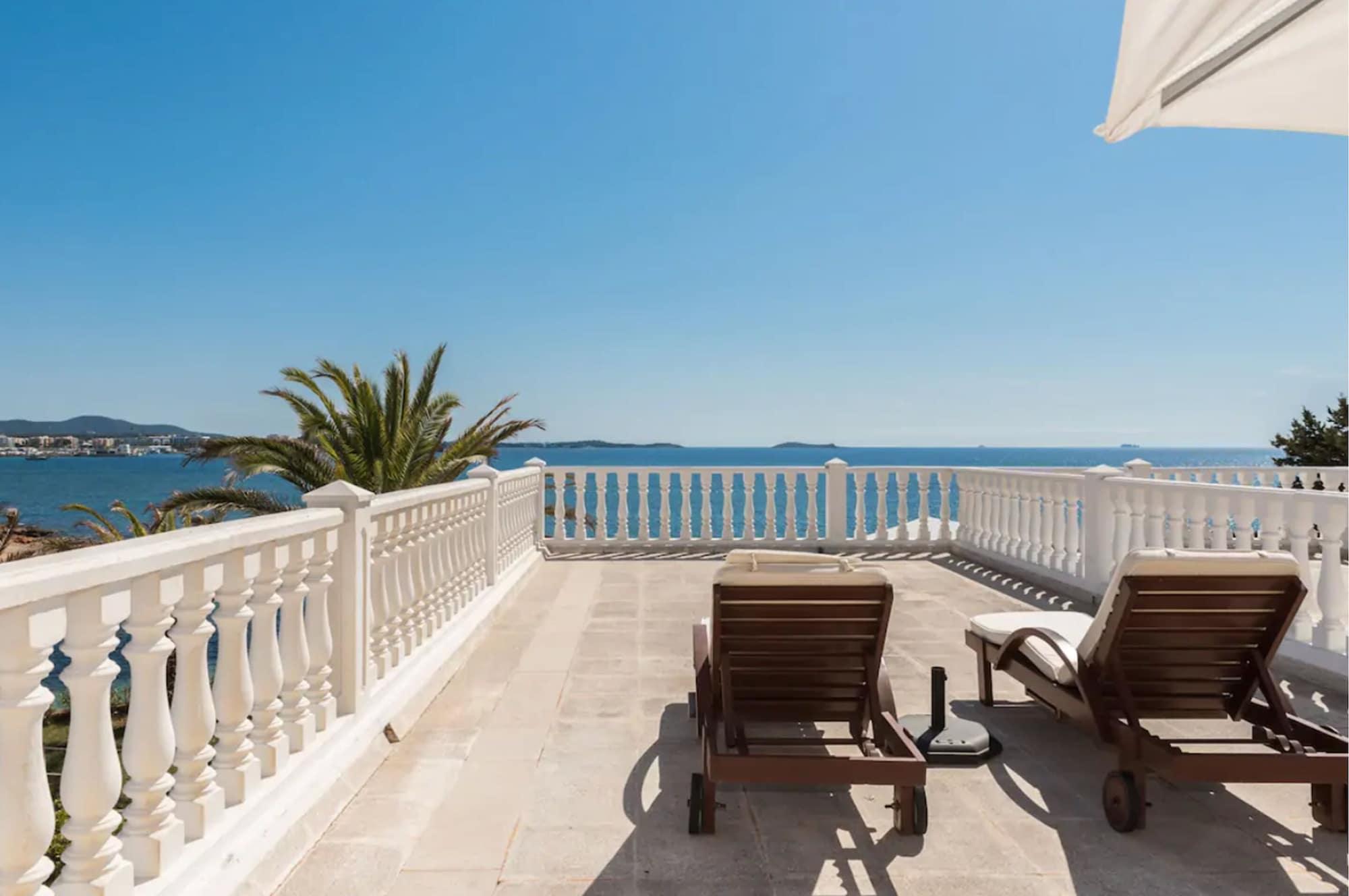 Grand Hotel Palladium Santa Eulalia Del Rio Exterior photo