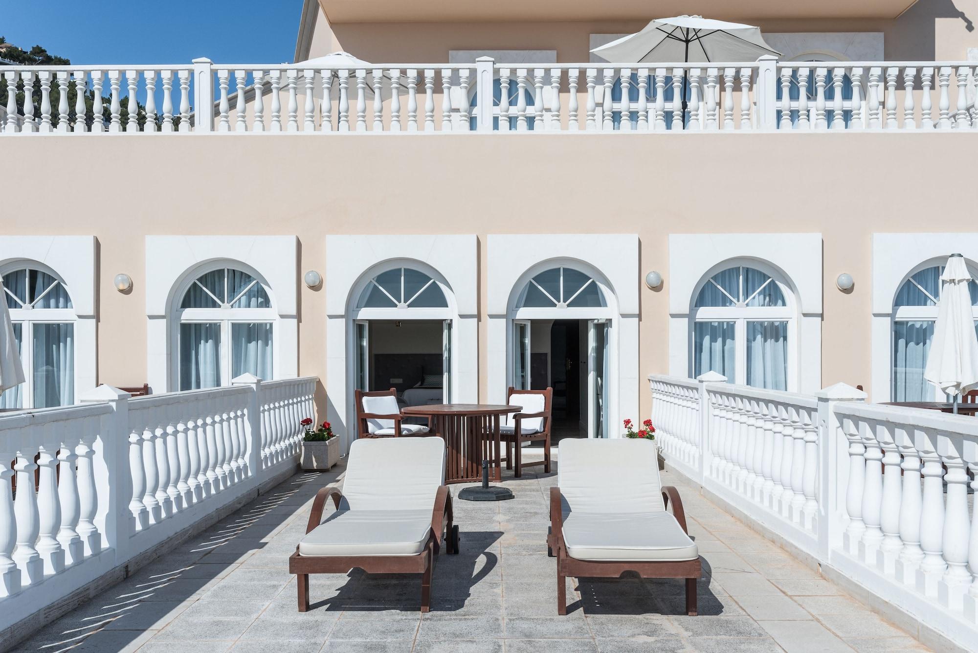 Grand Hotel Palladium Santa Eulalia Del Rio Exterior photo