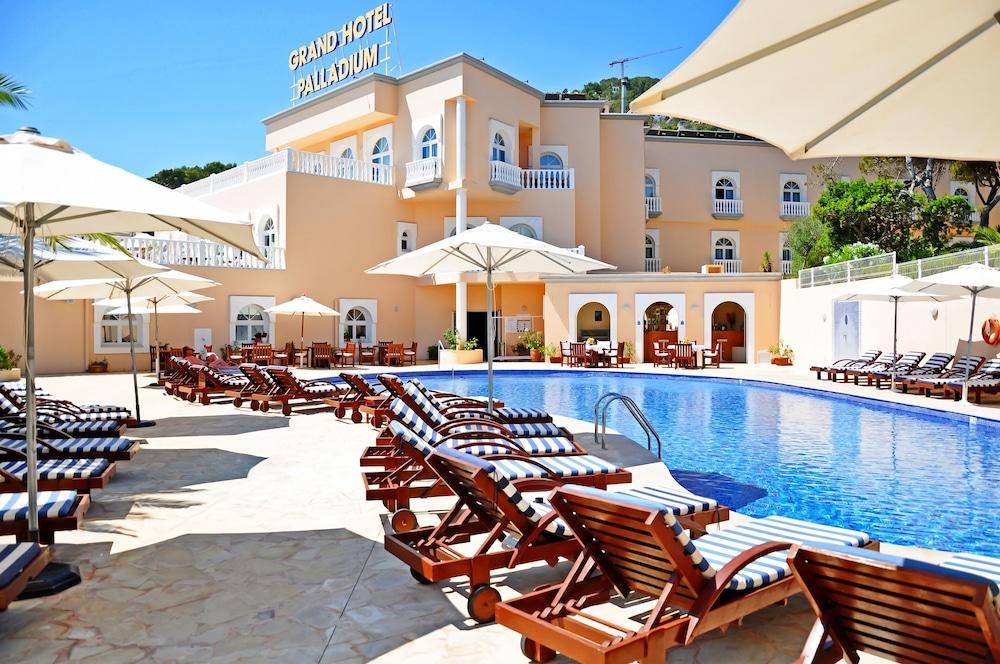 Grand Hotel Palladium Santa Eulalia Del Rio Exterior photo