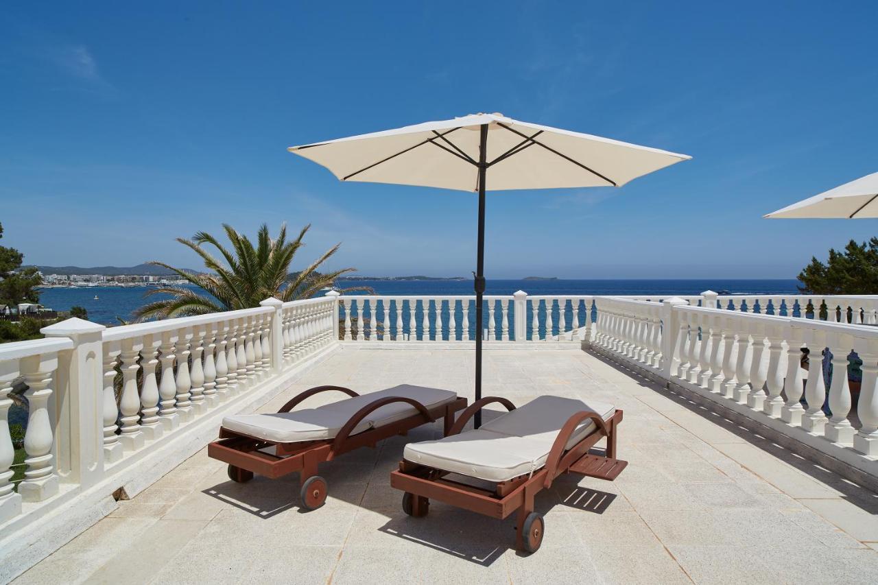 Grand Hotel Palladium Santa Eulalia Del Rio Exterior photo