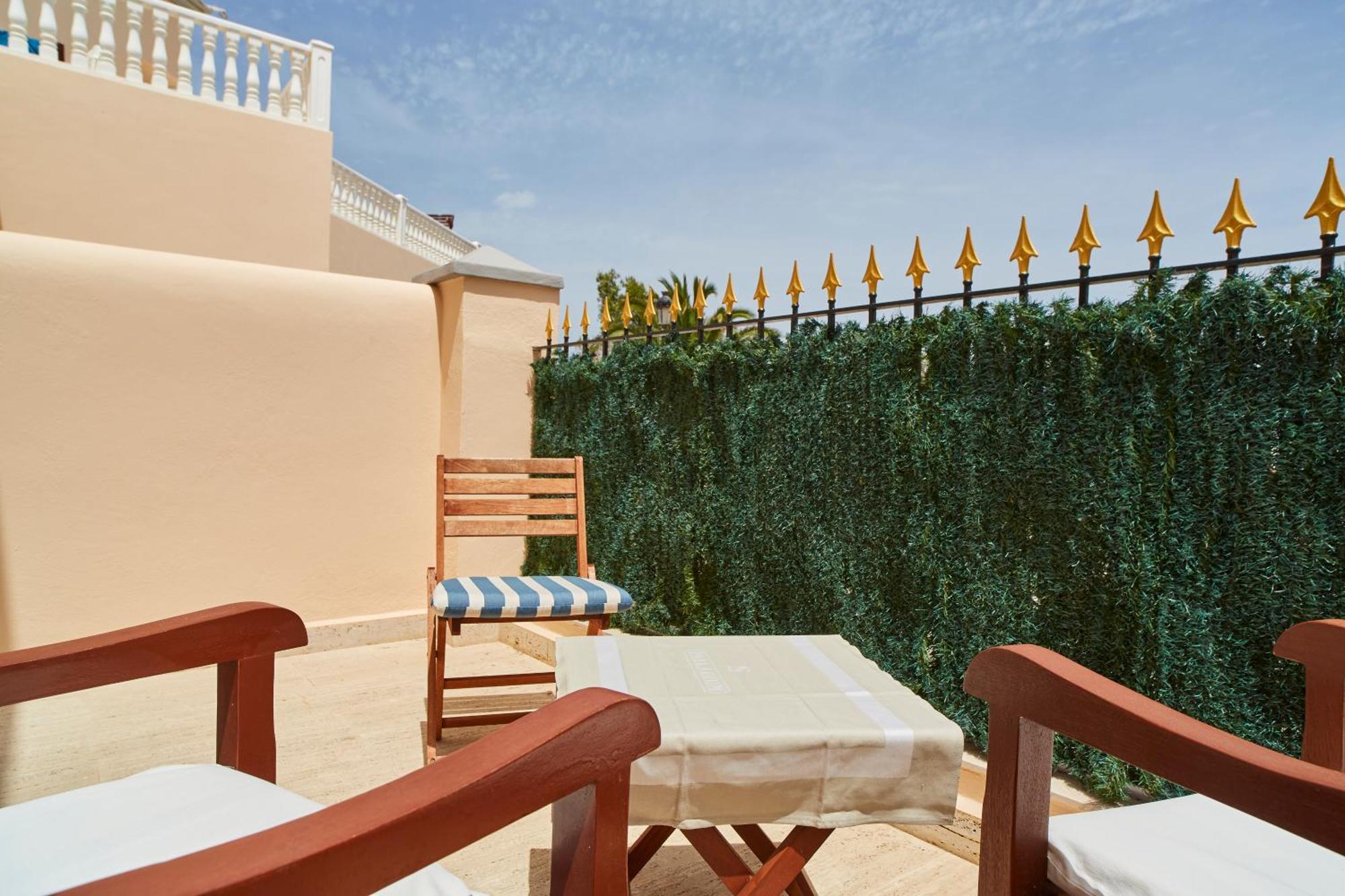 Grand Hotel Palladium Santa Eulalia Del Rio Exterior photo