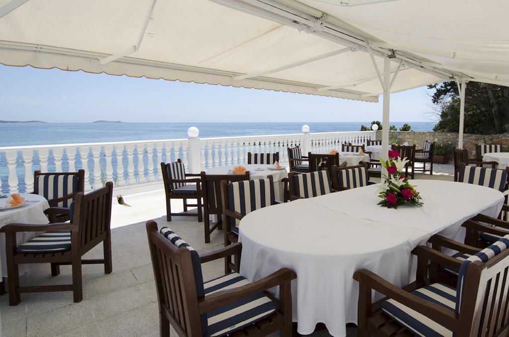 Grand Hotel Palladium Santa Eulalia Del Rio Exterior photo